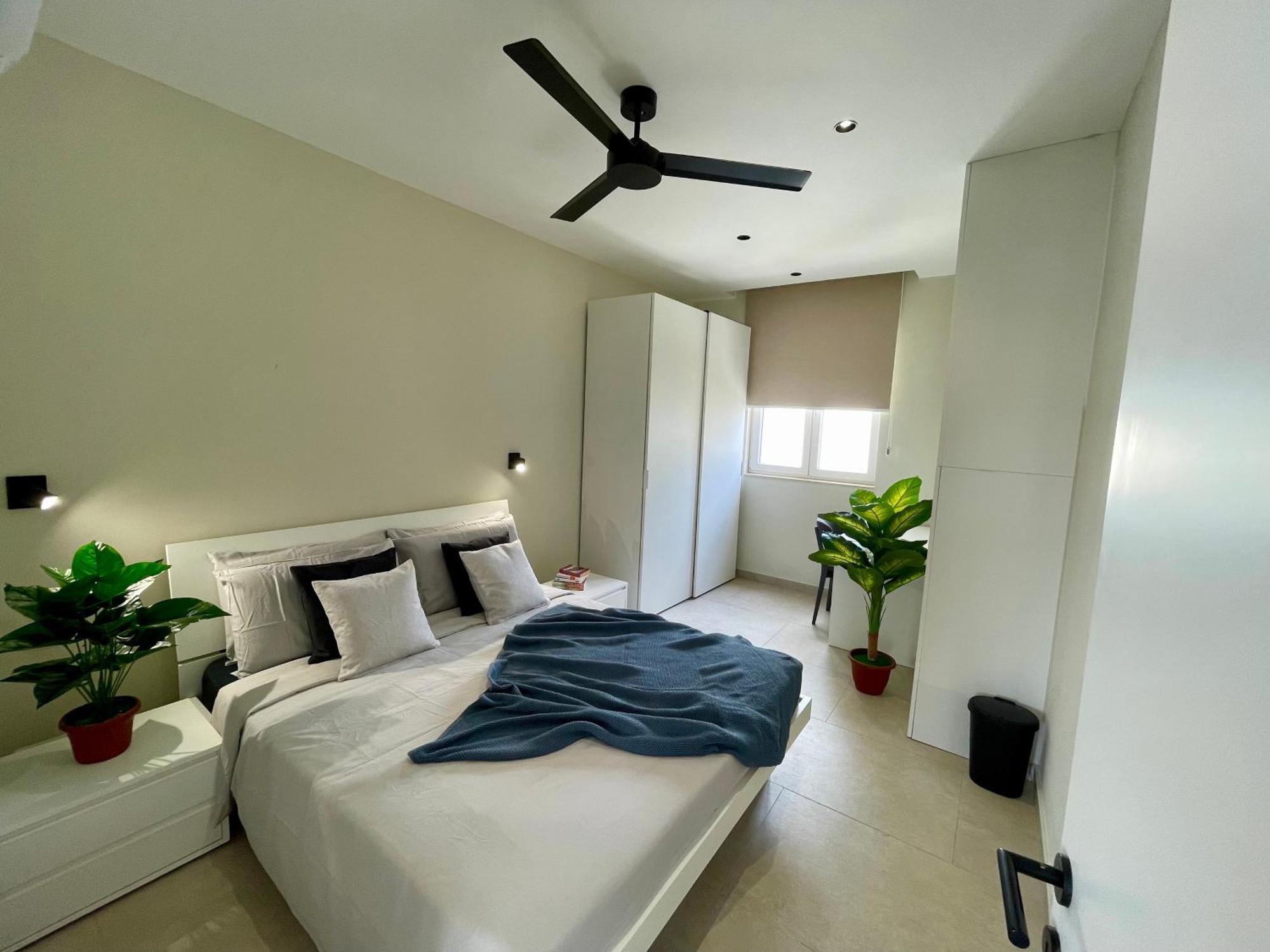 Bugibba Square Seafront Lux Apartments By Holi St. Paul's Bay Dış mekan fotoğraf