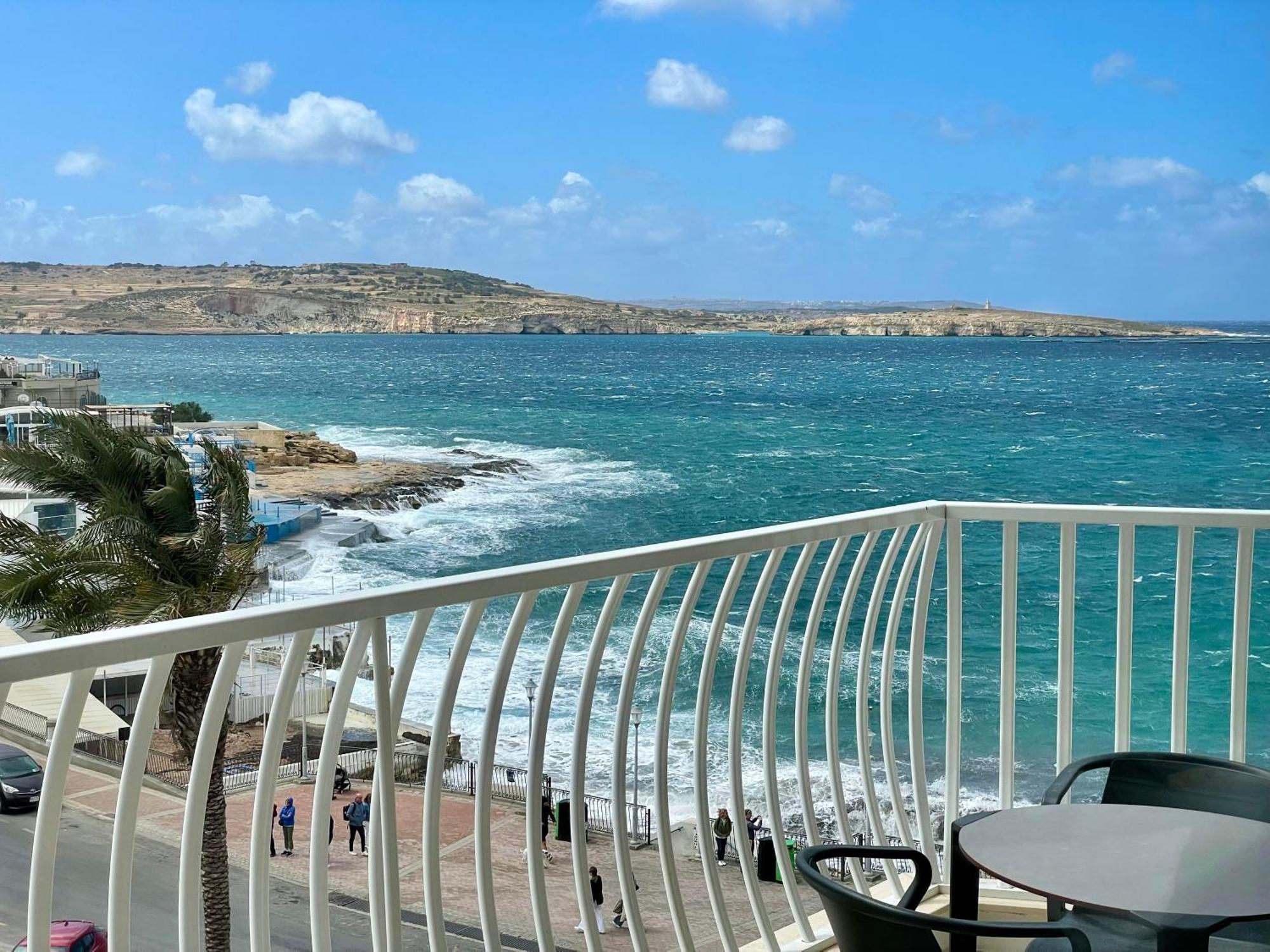 Bugibba Square Seafront Lux Apartments By Holi St. Paul's Bay Dış mekan fotoğraf