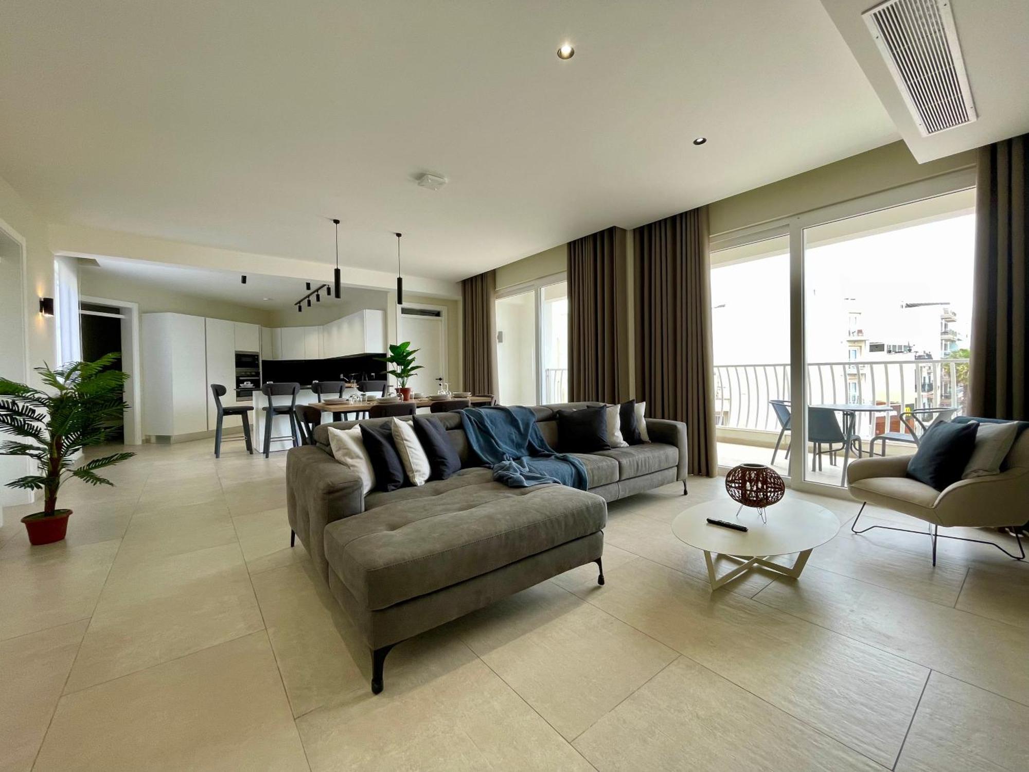 Bugibba Square Seafront Lux Apartments By Holi St. Paul's Bay Dış mekan fotoğraf