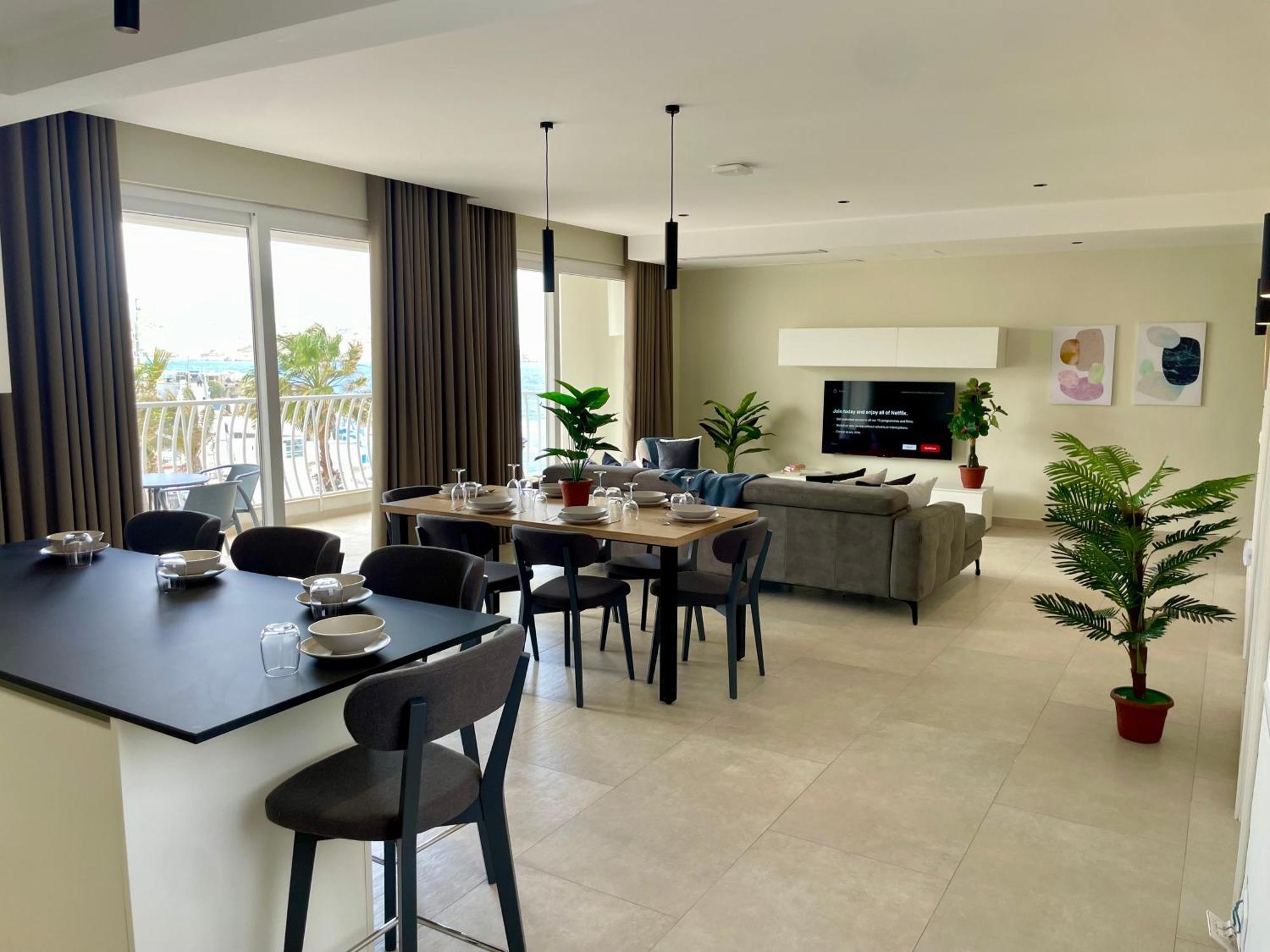 Bugibba Square Seafront Lux Apartments By Holi St. Paul's Bay Dış mekan fotoğraf