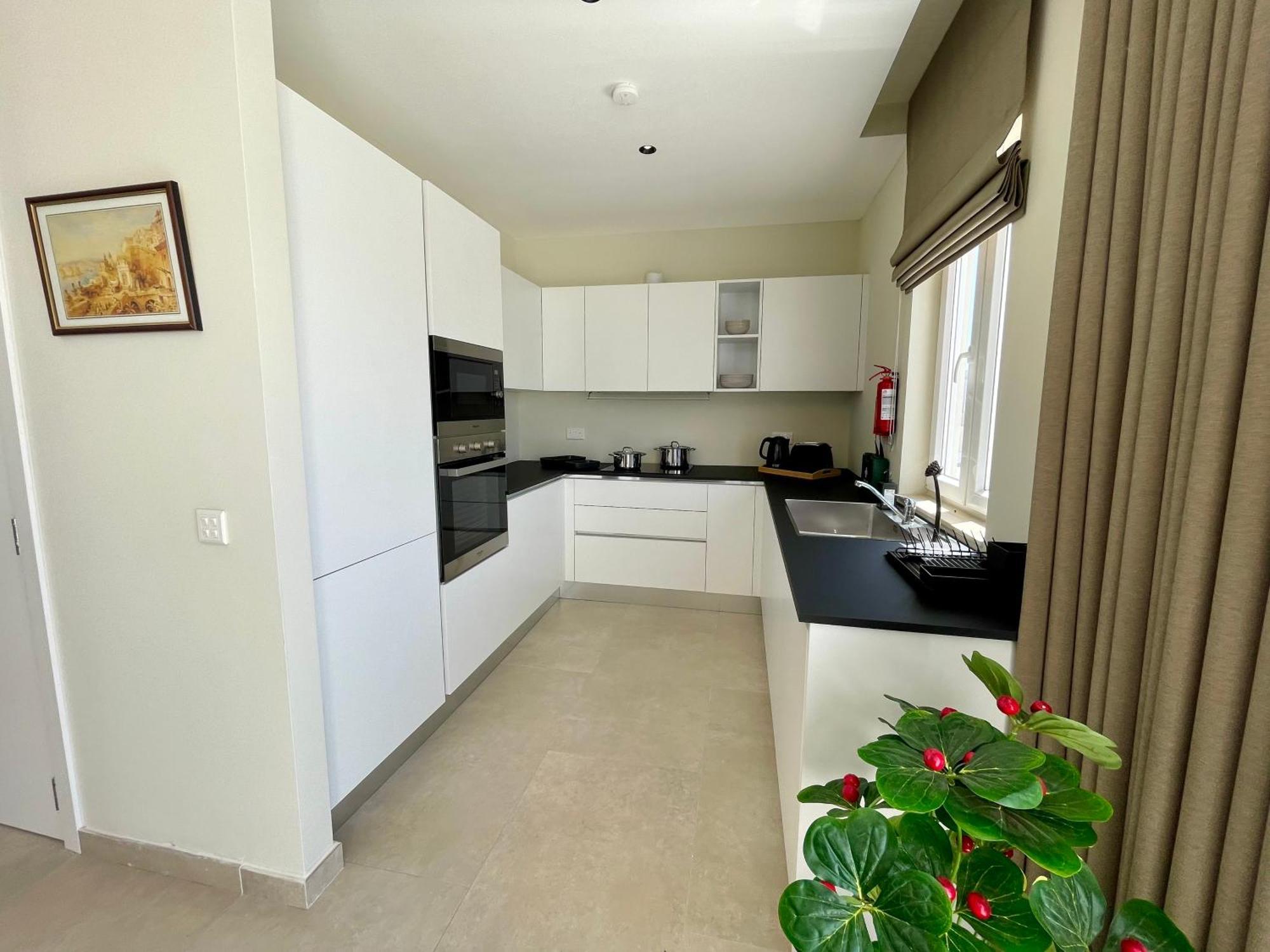 Bugibba Square Seafront Lux Apartments By Holi St. Paul's Bay Dış mekan fotoğraf